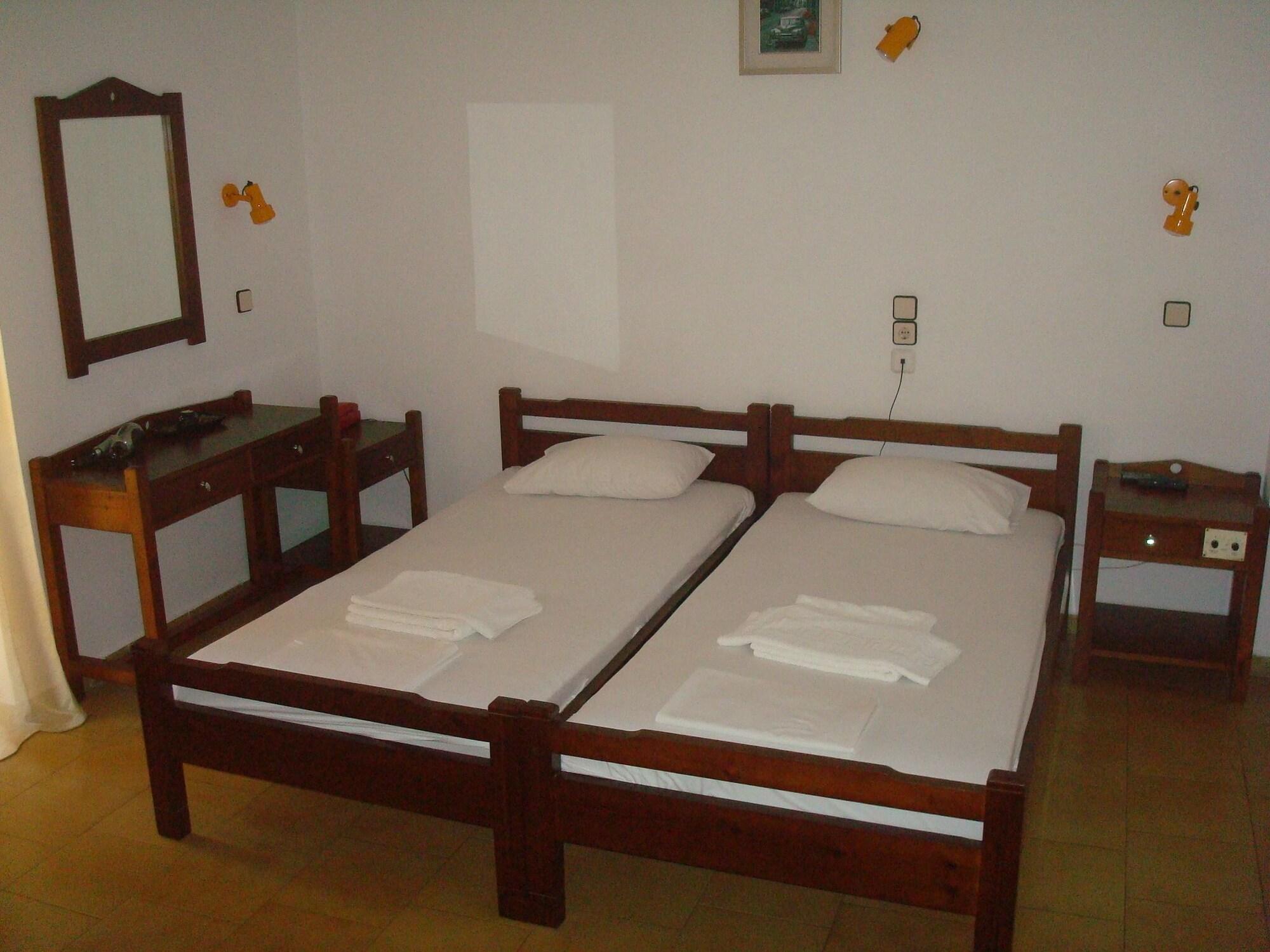 Hotel Aghas Paleochora 외부 사진