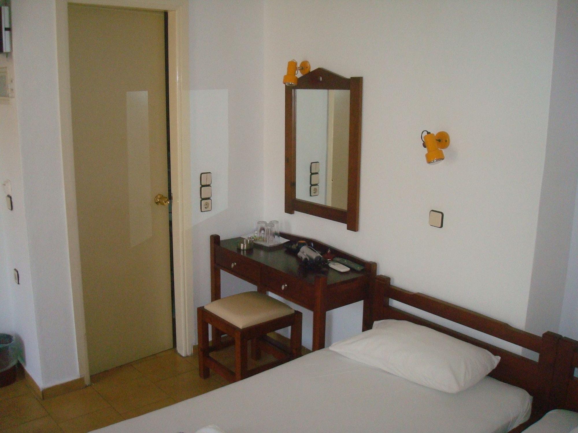 Hotel Aghas Paleochora 외부 사진