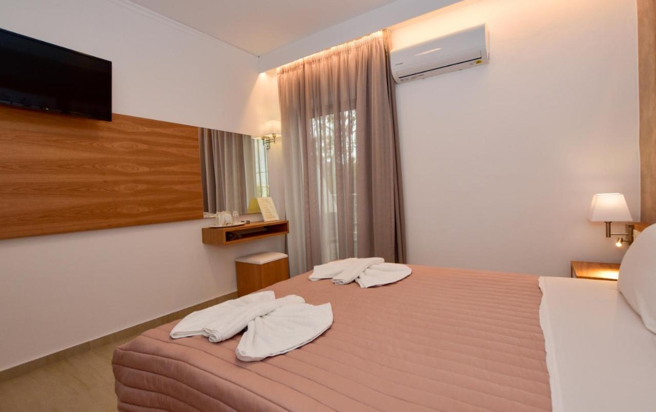 Hotel Aghas Paleochora 외부 사진