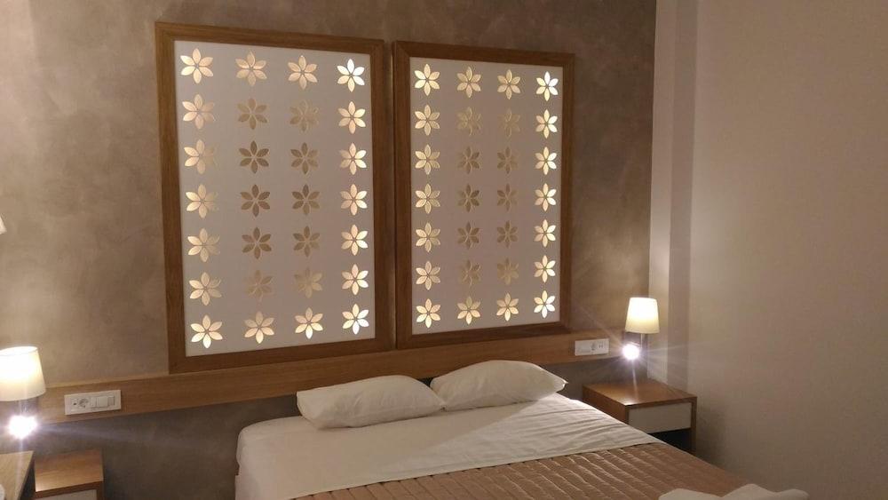 Hotel Aghas Paleochora 외부 사진