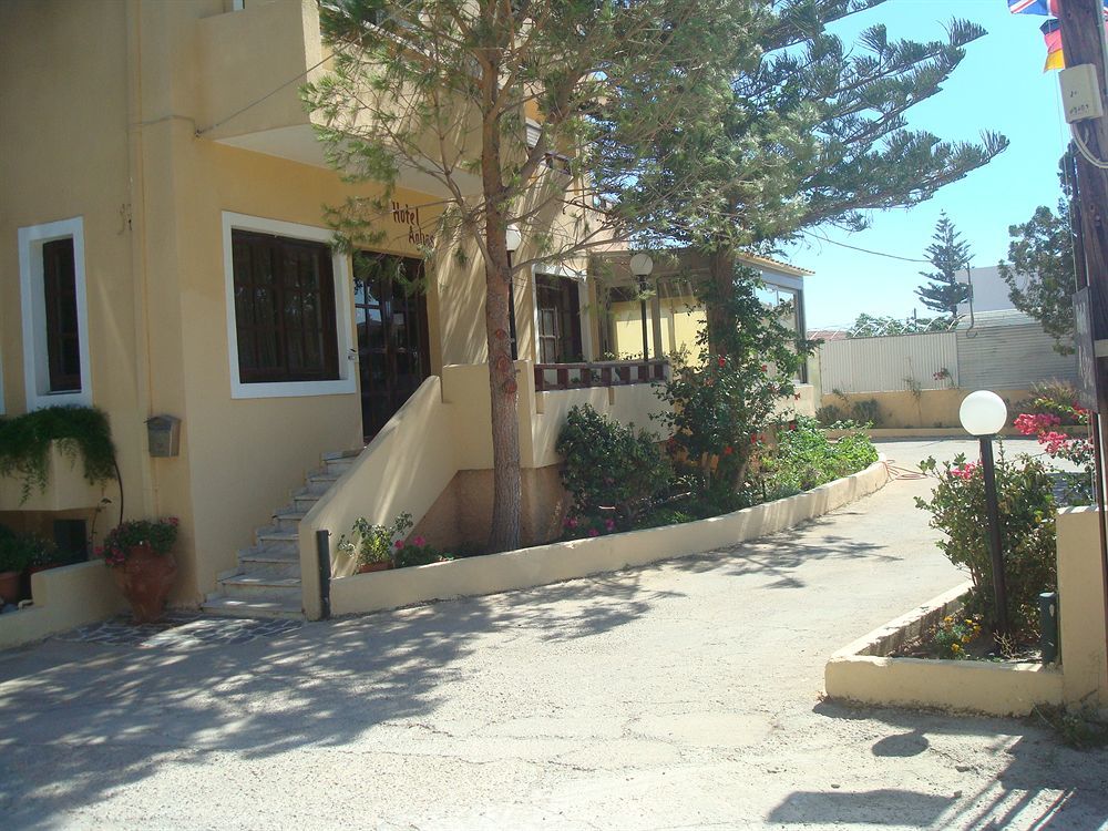 Hotel Aghas Paleochora 외부 사진